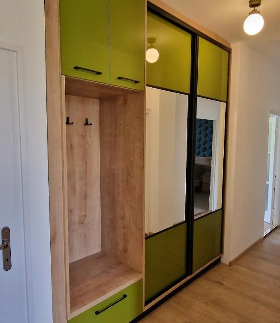 Charlotte Bellevue Apartman Eger Apartment