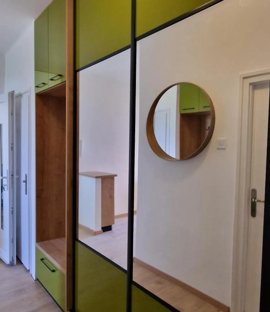 Charlotte Bellevue Apartman Eger Apartment