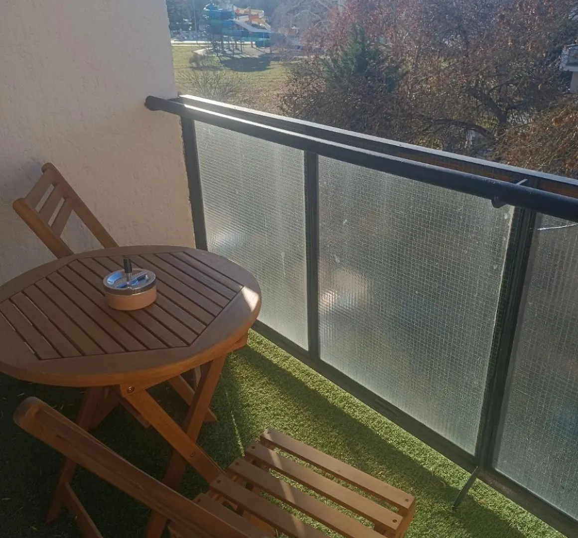 Apartment Charlotte Bellevue Apartman Eger